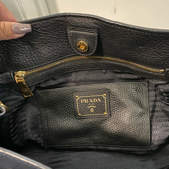 Prada Large black leather bag - Picture 5 of 9